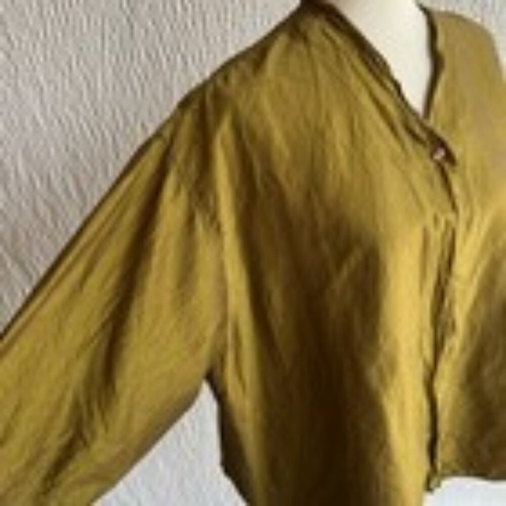 Solid Green Shirt Top XL Womens Eleven Stitch 100 Silk USA Made